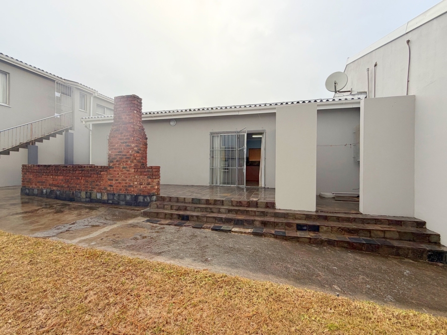 6 Bedroom Property for Sale in Hamburg Eastern Cape